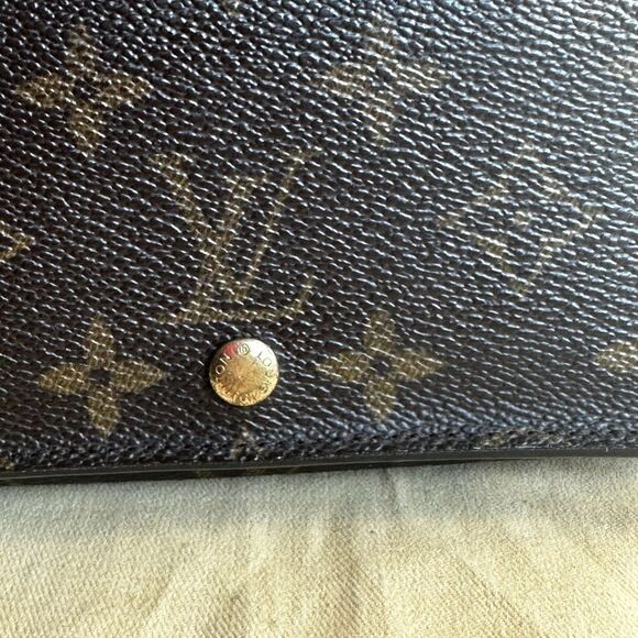 Authentic Louis Vuitton Porte Monnaie Monogram Wallet - Picture 9 of 14